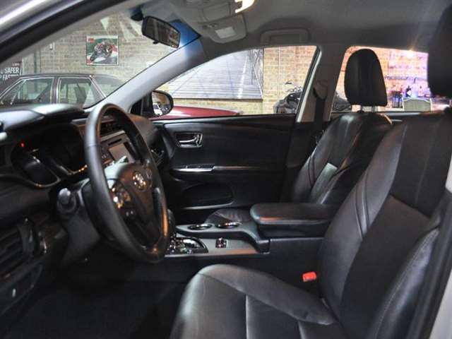 Toyota Avalon 2013 photo 9